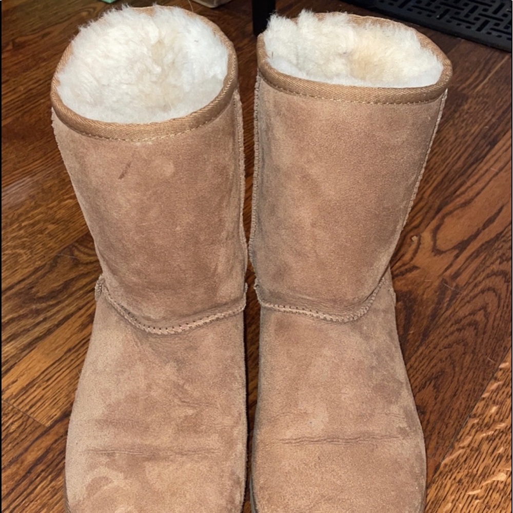 uggs women size 8